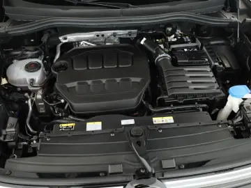 VW Tiguan 2.0 TSI DSG 4M R-Line   Pano  ACC 360