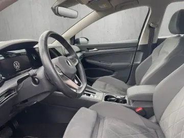 VW Golf VIII 1.4 eHybrid DSG  Style Navi DigitalC C