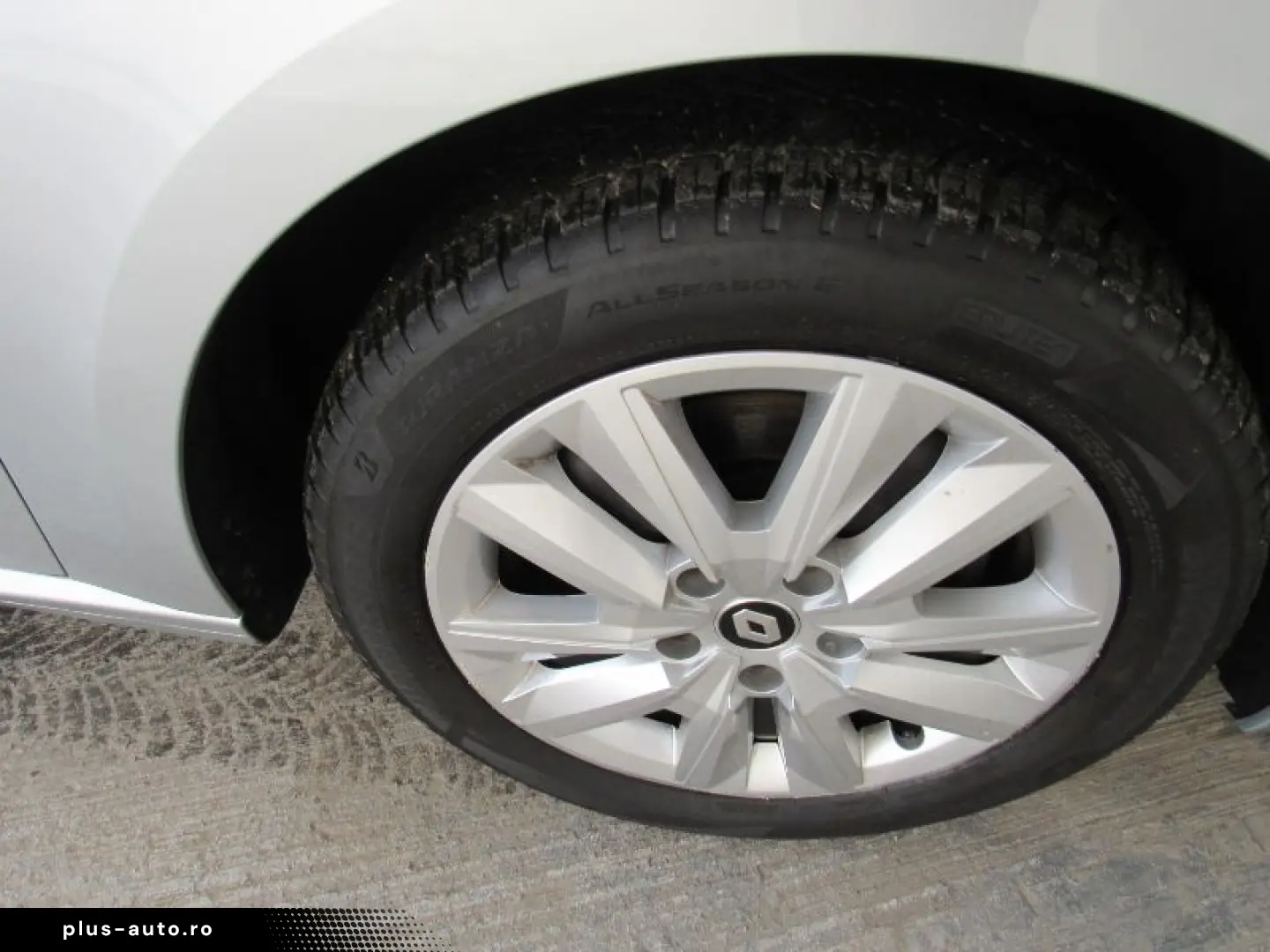 RENAULT MEGANE 1.3 TCe 140CP techno Estate