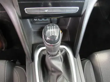 RENAULT MEGANE 1.3 TCe 140CP techno Estate