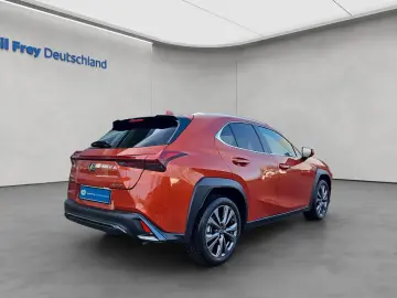 LEXUS UX 250h F-Sport Design