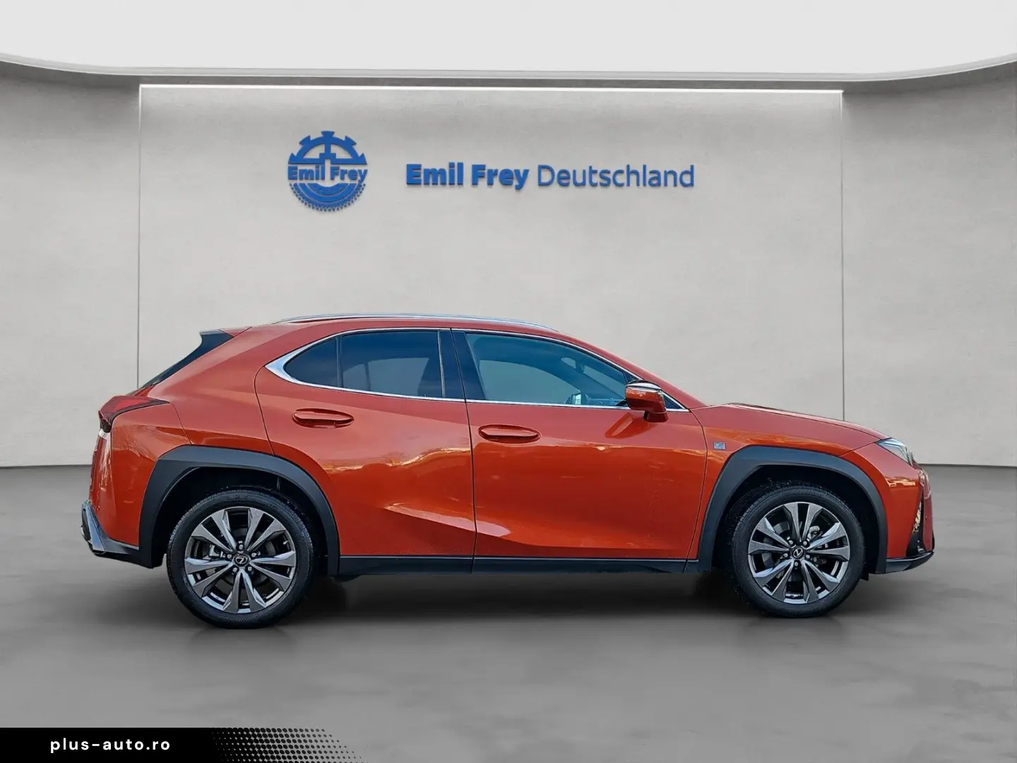 LEXUS UX 250h F-Sport Design