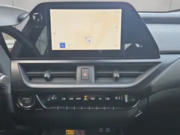 LEXUS UX 250h F-Sport Design