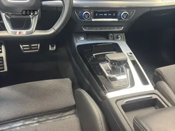 AUDI Q5 40 TDI quattro S line MatrixLed