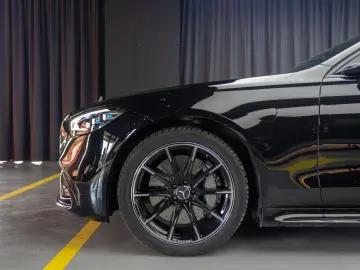 MERCEDES BENZ 580 Plug In Hybrid AMG  Panorama Burmester