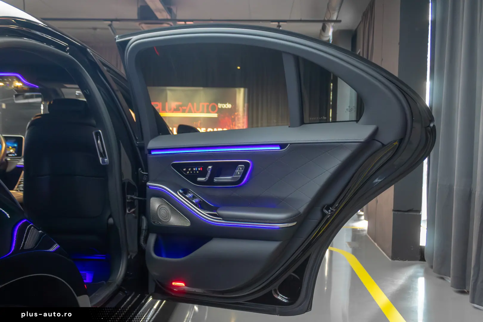 MERCEDES BENZ 580 Plug In Hybrid AMG  Panorama Burmester