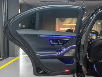 MERCEDES BENZ 580 Plug In Hybrid AMG  Panorama Burmester