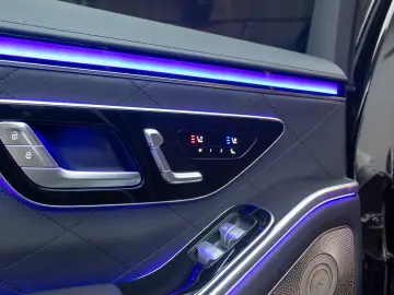 MERCEDES BENZ 580 Plug In Hybrid AMG  Panorama Burmester