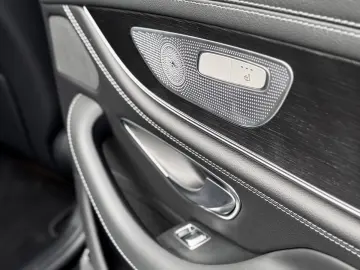 MERCEDES-BENZ AMG GT 53