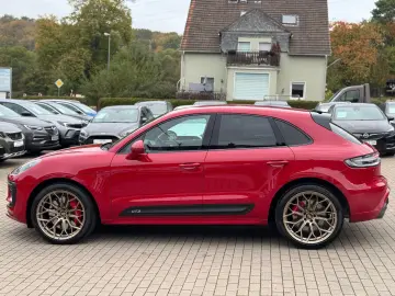PORSCHE Macan GTS