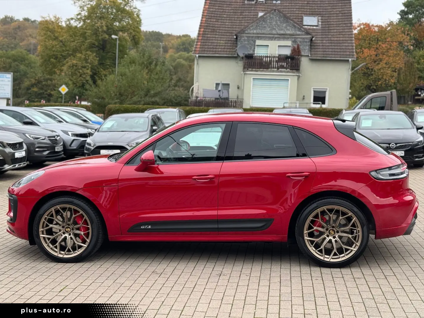 PORSCHE Macan GTS