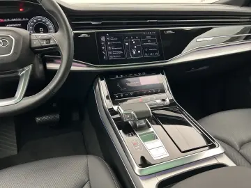 AUDI Q8 50TDI Quattro SLine Matrix AirSusp Ventilation 360