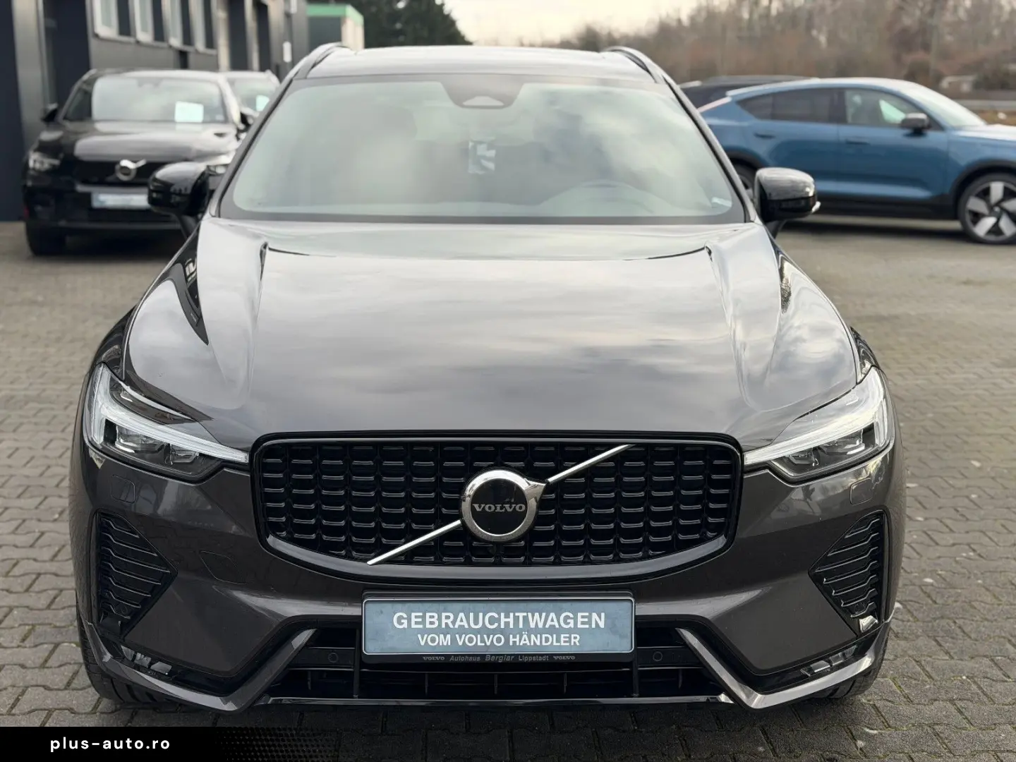 VOLVO XC60 B4 AWD Plus Dark