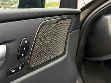 VOLVO XC60 B4 AWD Plus Dark