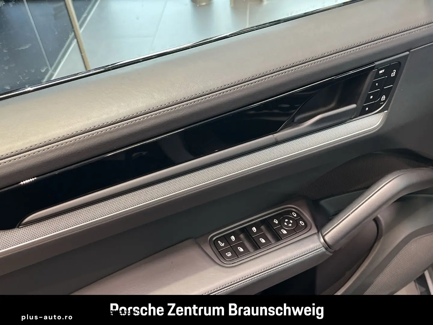 PORSCHE Cayenne E-Hybrid Head-Up BOSE Luftfederung
