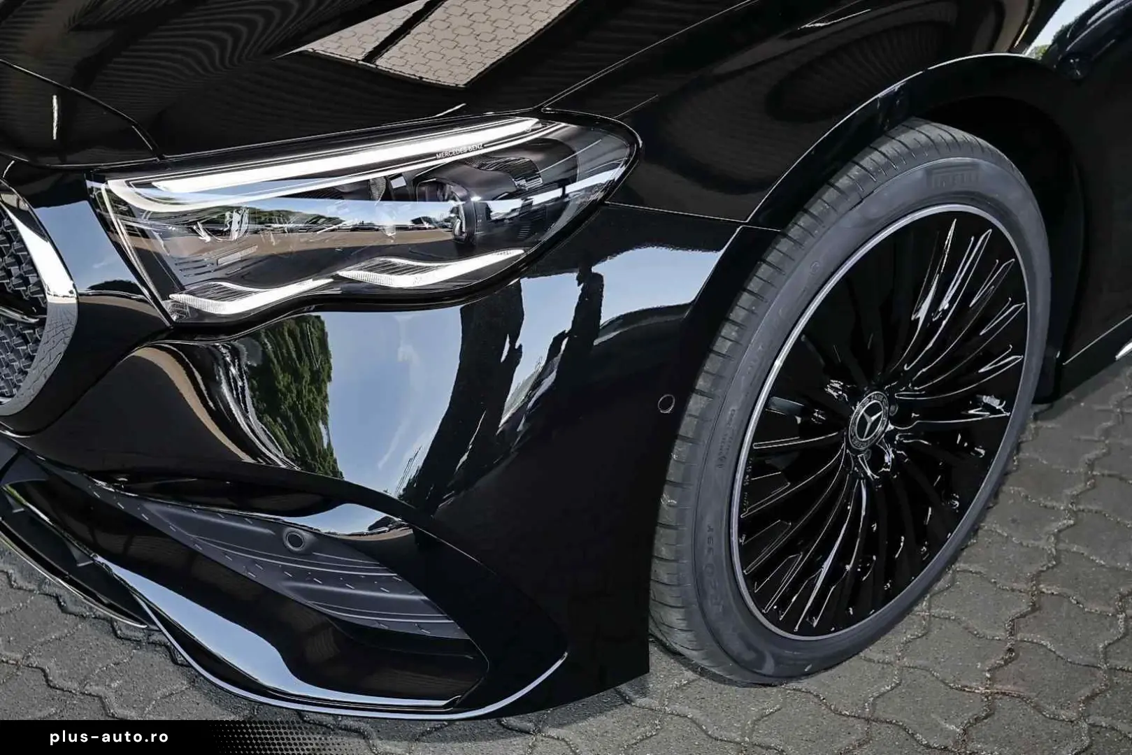 MERCEDES-BENZ E 220 d AMG MBUX 360  DIG-LED Pano HuD&hellip;