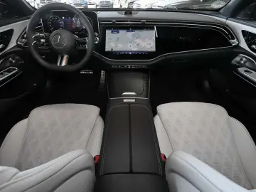 MERCEDES-BENZ E 220 d AMG MBUX 360  DIG-LED Pano HuD&hellip;