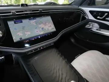 MERCEDES-BENZ E 220 d AMG MBUX 360  DIG-LED Pano HuD&hellip;