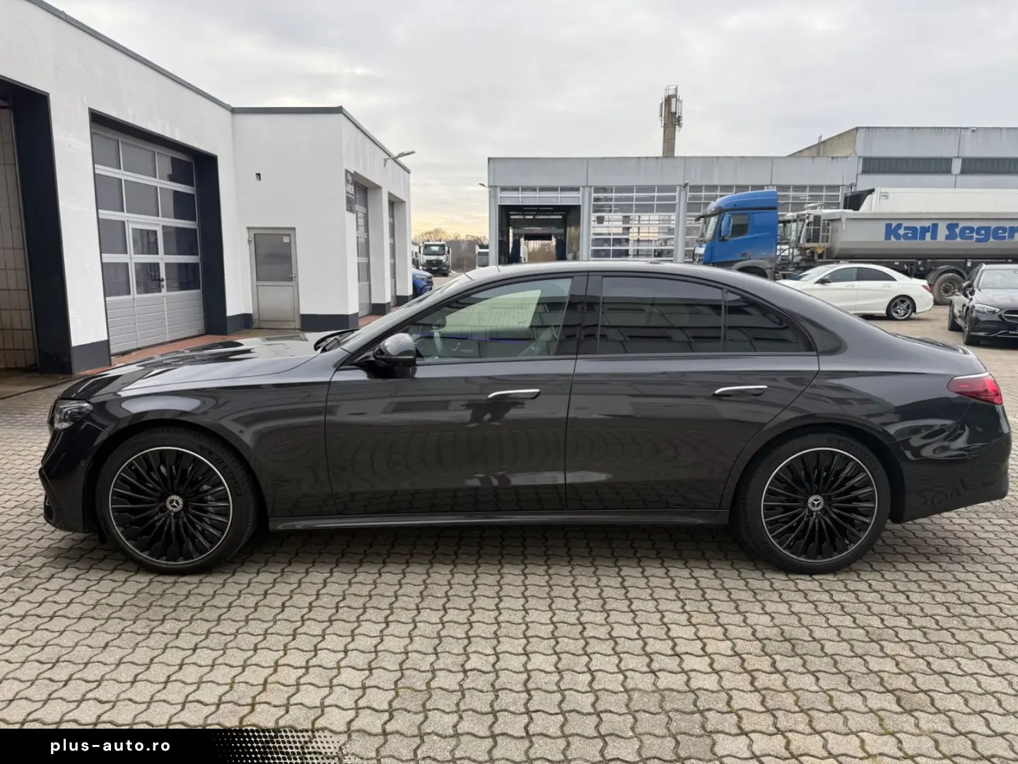 MERCEDES-BENZ E 220d  AMG Line Premium Plus BLP  110.000€