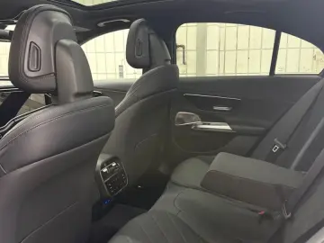 MERCEDES-BENZ E 220d  AMG Line Premium Plus BLP  110.000€