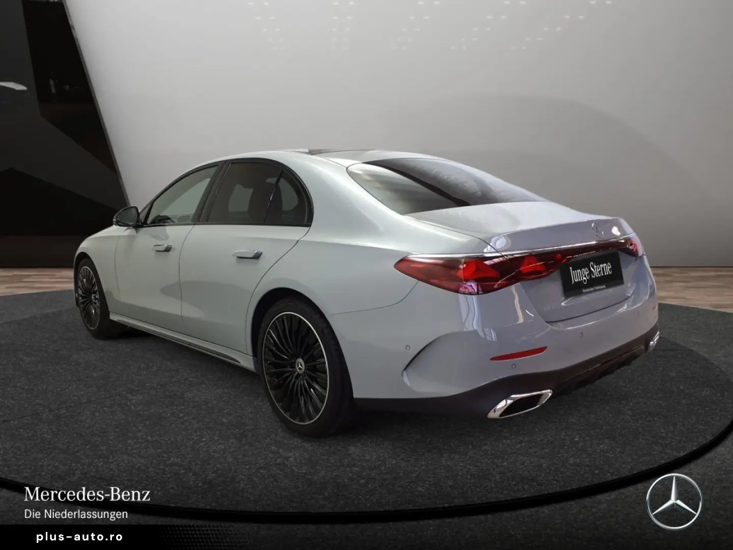 MERCEDES-BENZ E 220 d AMG Prem.  AHK PANO NIGHT 20  HA-L HUD