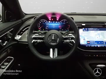 MERCEDES-BENZ E 220 d AMG Prem.  AHK PANO NIGHT 20  HA-L HUD