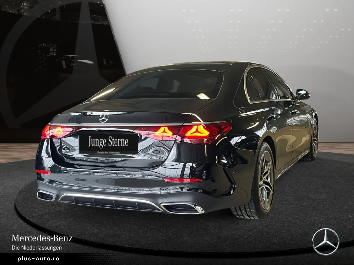 MERCEDES-BENZ E 220 d AMG PREMIUM PANO AIRM 360  SUPER AHK