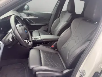 BMW X1 xDrive25e M SPORT PRO LED HUD HARMAN KARDON P