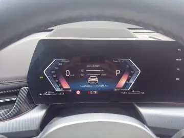 BMW X1 xDrive25e M SPORT PRO LED HUD HARMAN KARDON P