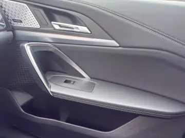 BMW X1 xDrive25e M SPORT PRO LED HUD HARMAN KARDON P