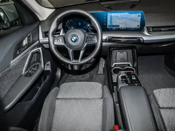 BMW X1 xDrive23i Anhängk. Pano Adapt. LED Keyless