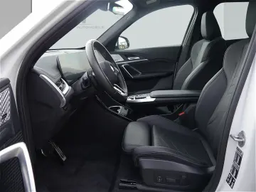 BMW X1 xDrive23i A.  M SPORTPAKET PANODACH H&K