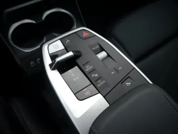 BMW X1 xDrive23i A.  M SPORTPAKET PANODACH H&K