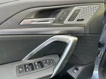 BMW X1 xD23i M SPORT Pano DA  AdLED H K St&Go Kamera