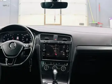 VOLKSWAGEN GOLF 2017 1.4i E6 Garantie 12 Luni Rate Avans 0 D