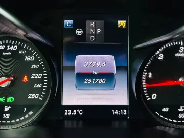 MERCEDESBENZ Glc 2016 2.2D E6 4X4 Garantie 12 Luni Rate Avan