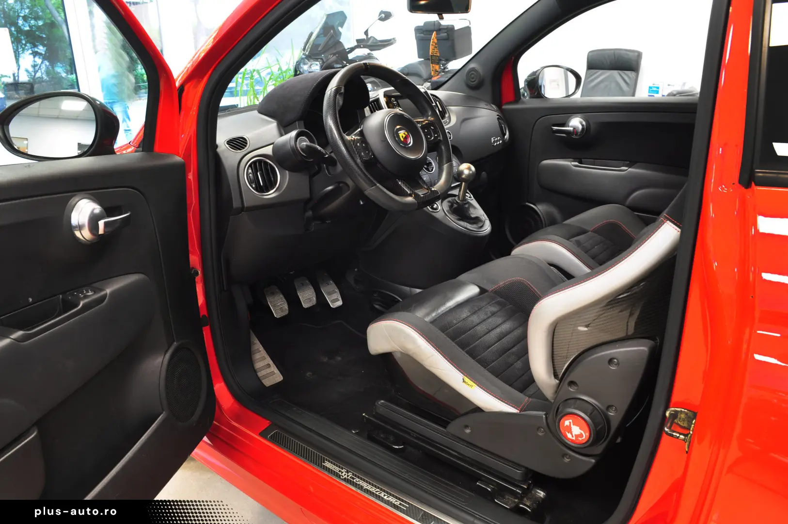 ABARTH 595 COMPETIONE 180CP CARBON