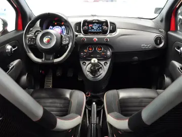 ABARTH 595 COMPETIONE 180CP CARBON