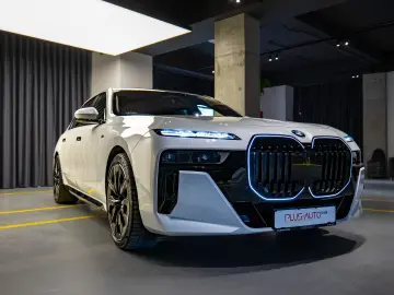 BMW 740d xDrive CESIUNE BT Leasing