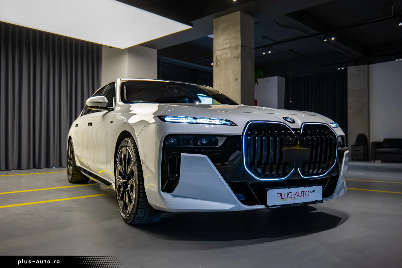 BMW 740d xDrive CESIUNE BT Leasing