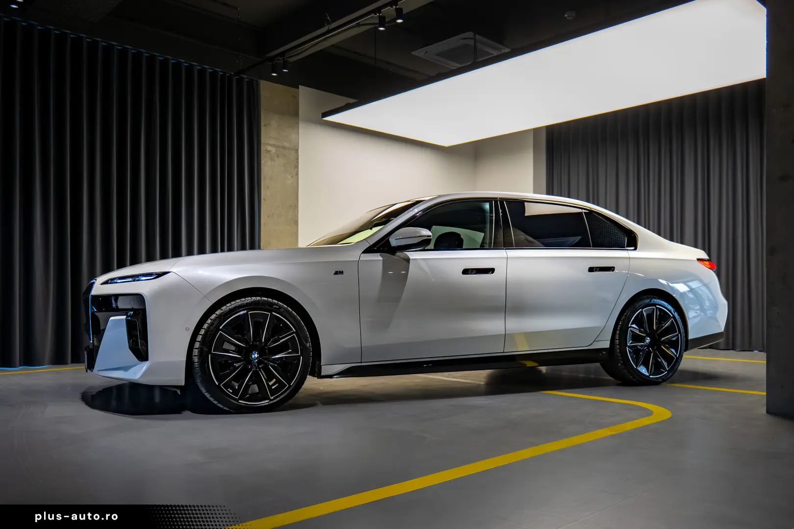 BMW 740d xDrive CESIUNE BT Leasing