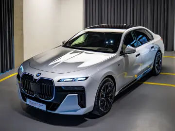 BMW 740d xDrive CESIUNE BT Leasing