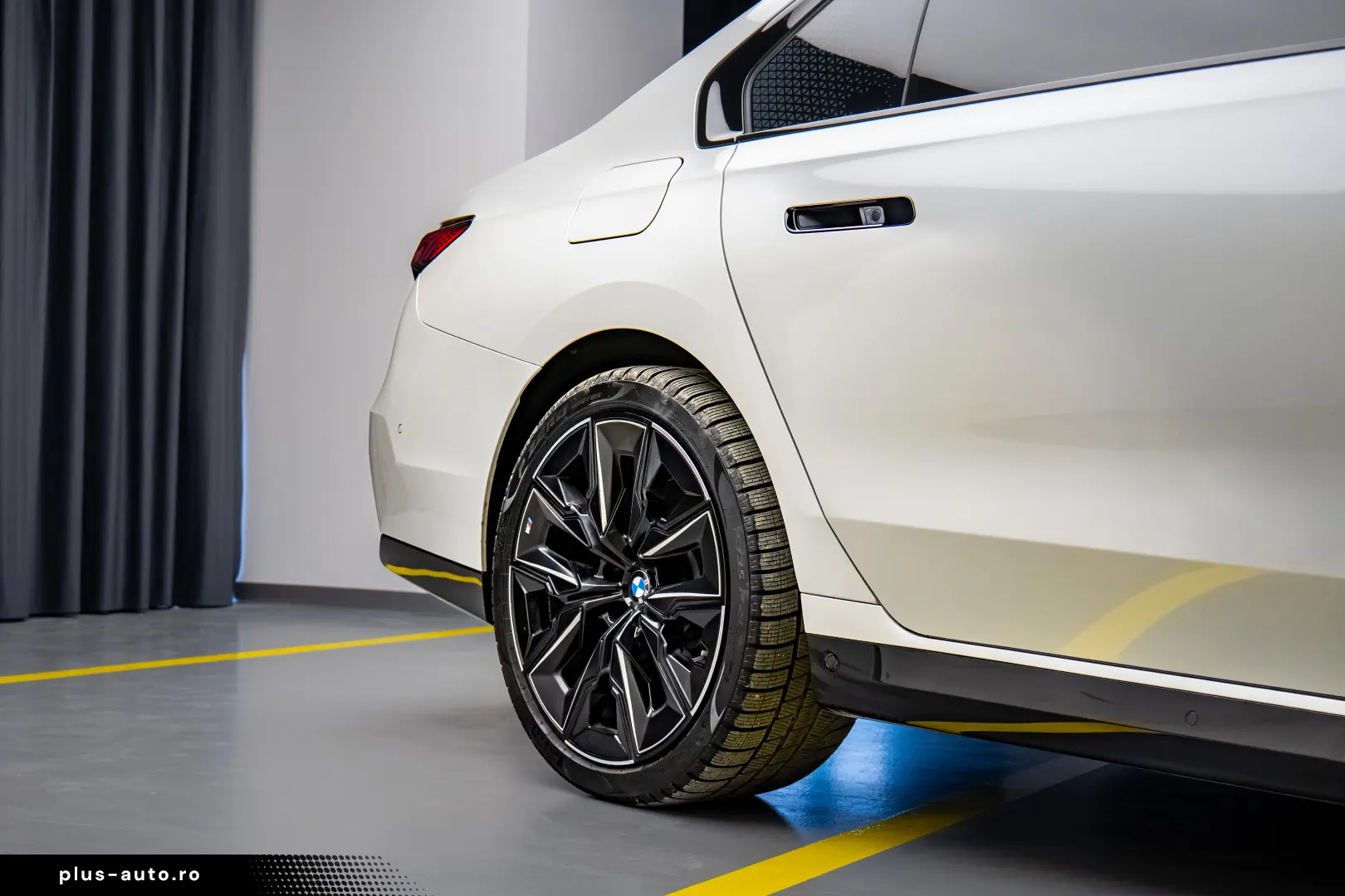 BMW 740d xDrive CESIUNE BT Leasing