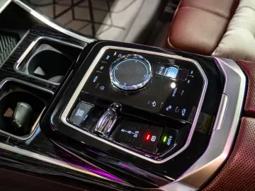 BMW 740d xDrive CESIUNE BT Leasing