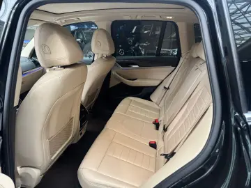 BMW X3 xDrive 2 0i xLine