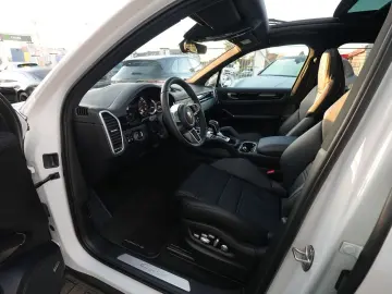 PORSCHE Cayenne E-Hybrid ACC 360 HUD BOSE Ventil