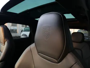 PORSCHE Cayenne E-Hybrid ACC 360 HUD BOSE Ventil