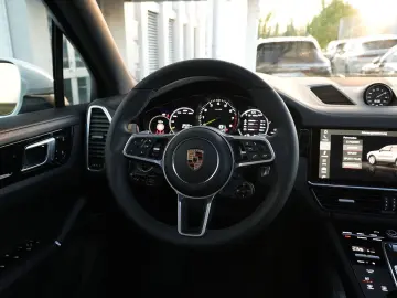 PORSCHE Cayenne E-Hybrid ACC 360 HUD BOSE Ventil