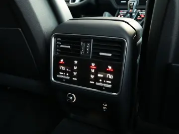 PORSCHE Cayenne E-Hybrid ACC 360 HUD BOSE Ventil