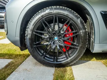 BMW X5 xDr. M Sport PRO Pneumatic Susp. HK Pano Iconic Glow